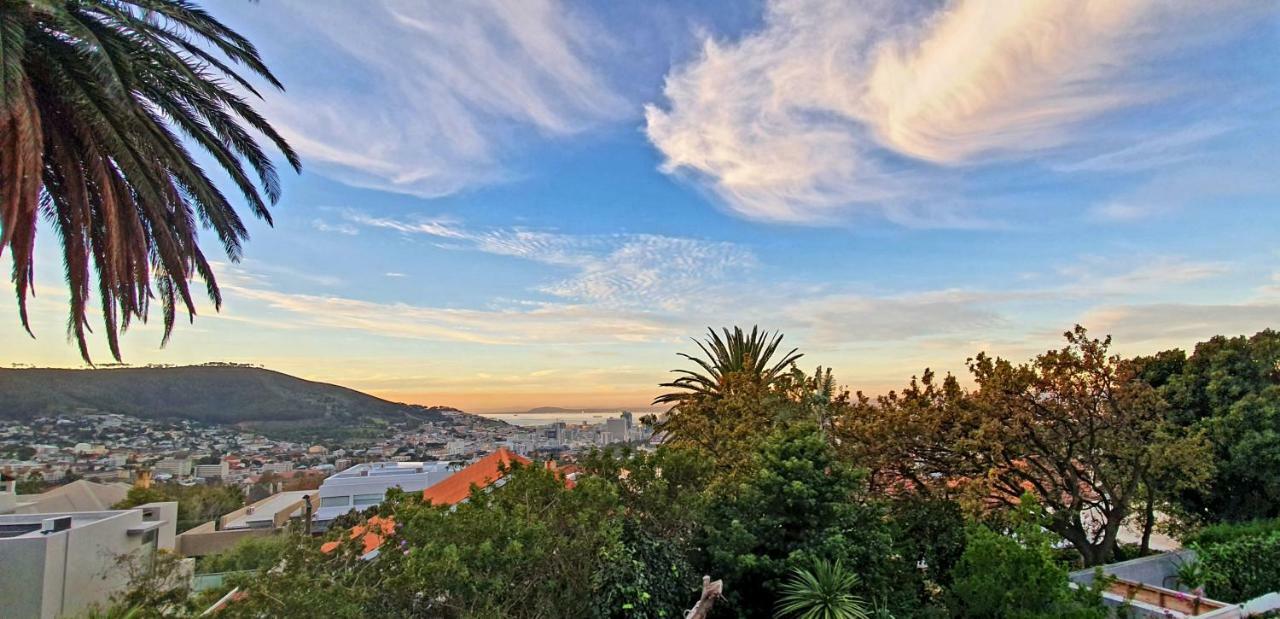 Redbourne Hilldrop Guesthouse B&B Cape Town Exterior photo
